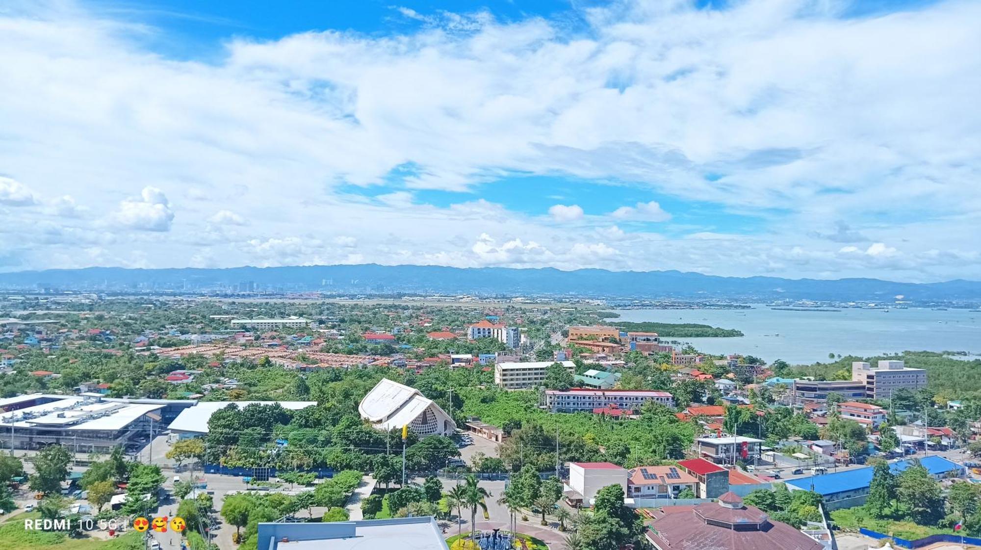 Mactan Newtown Beach Condo Lapu-Lapu City Exterior photo