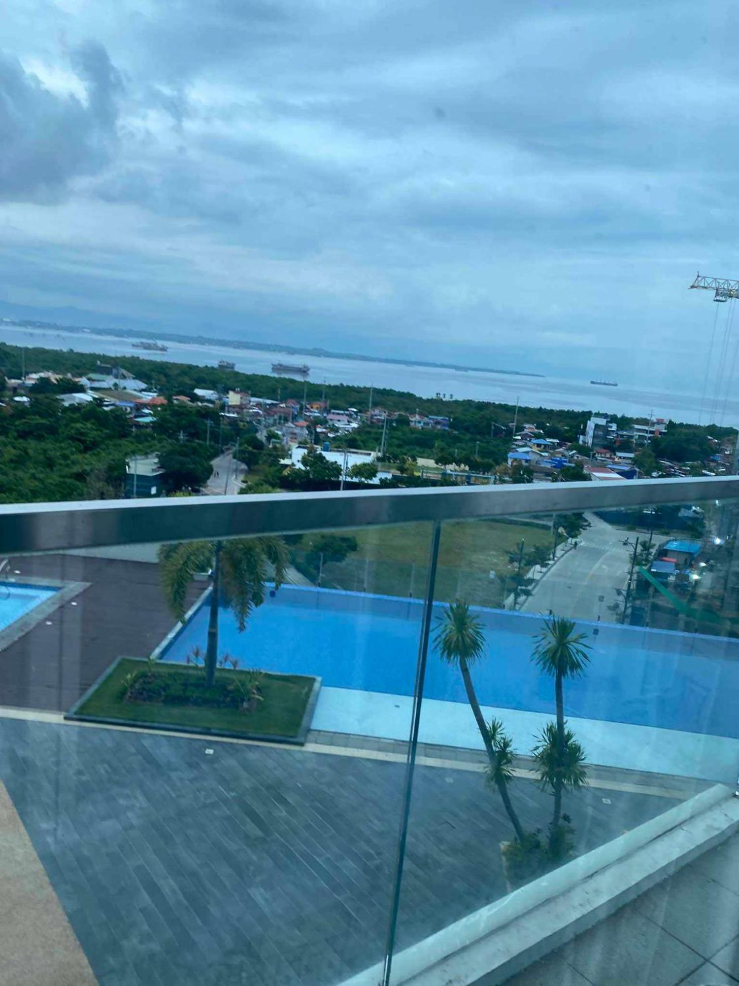 Mactan Newtown Beach Condo Lapu-Lapu City Exterior photo