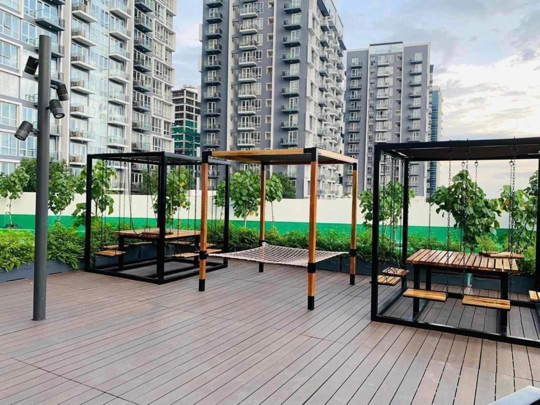 Mactan Newtown Beach Condo Lapu-Lapu City Exterior photo