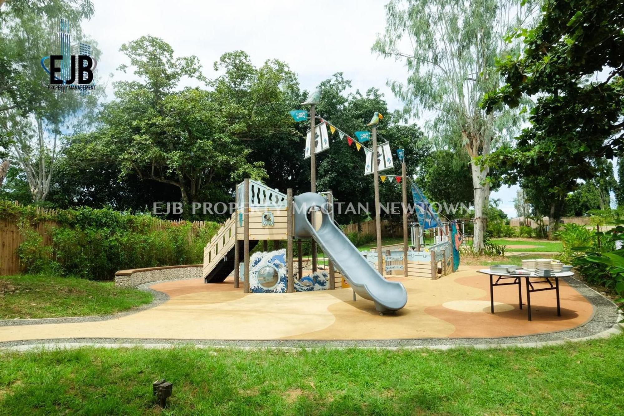 Mactan Newtown Beach Condo Lapu-Lapu City Exterior photo